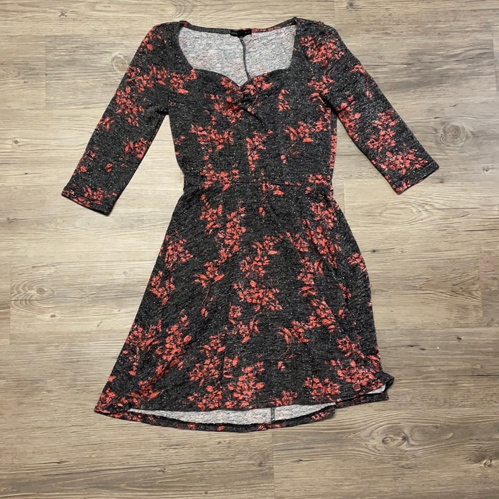 Beautiful shimmery 3/4 sleeve dress! (Small)
